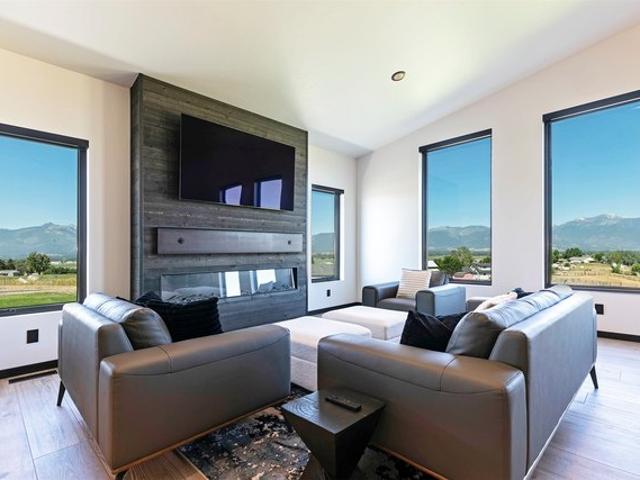 House for sale in Ravalli, Montana