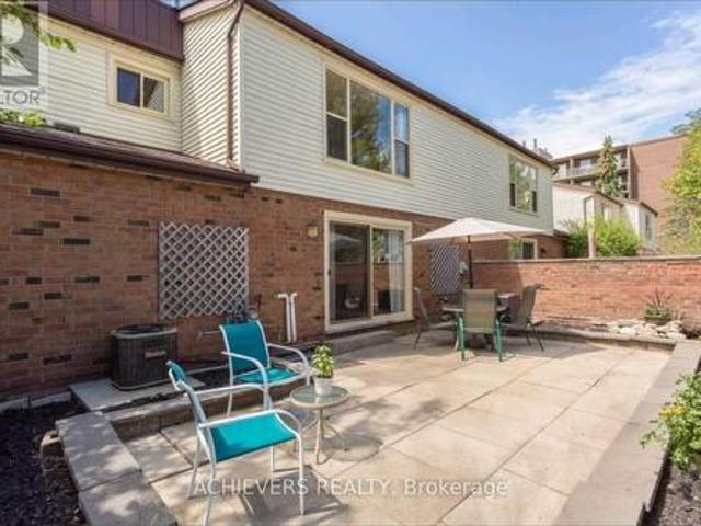 Townhouse for sale in Arva, Ontario