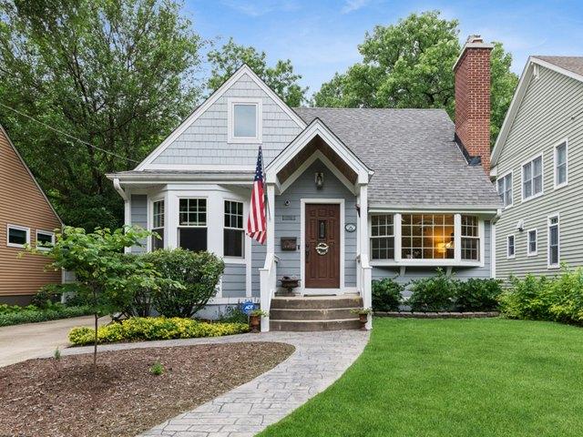 House for sale in Glen Ellyn, Illinois
