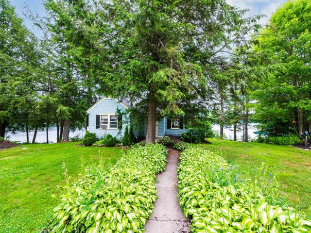 House for sale in Sunapee