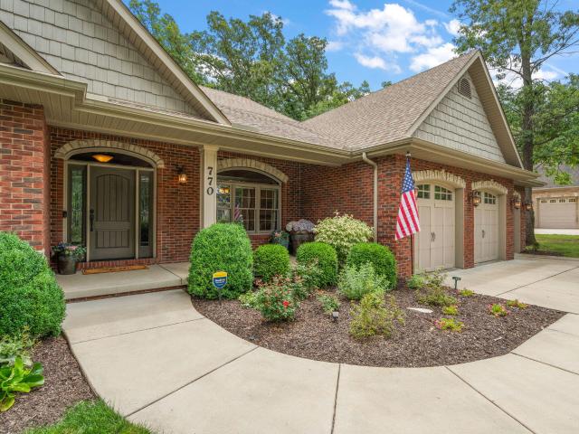 House for sale in Crown Point, Indiana