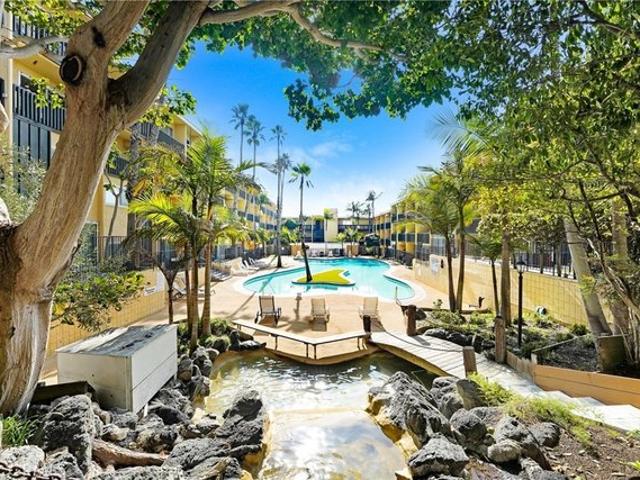 Condo for sale in El Segundo, California