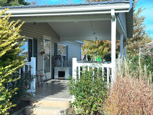 Property for sale in Carbon, Indiana