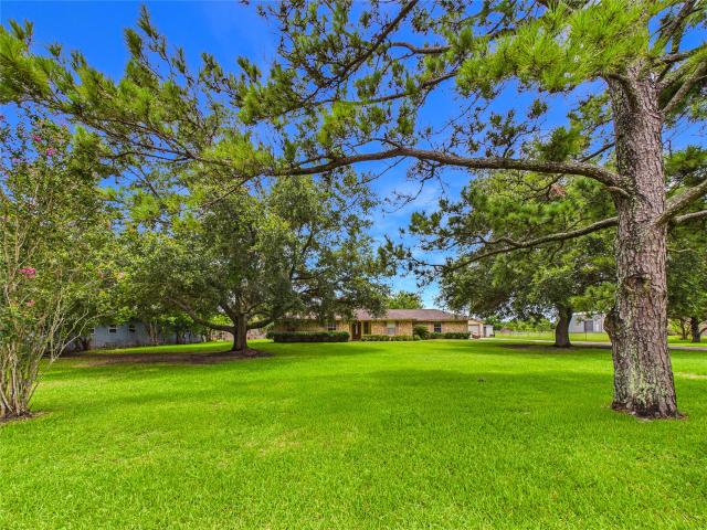 House for sale in Santa Fe, Texas