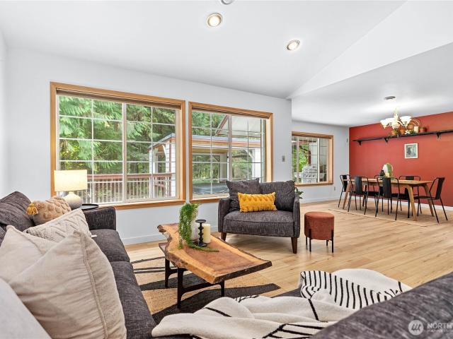 House for sale in Deming, Washington