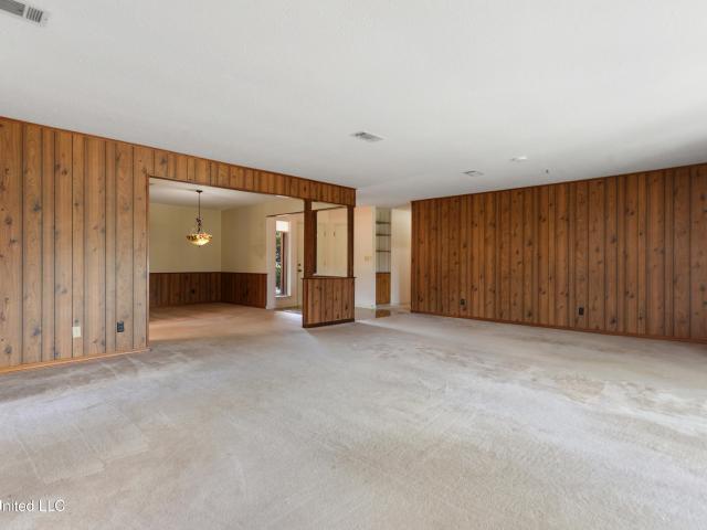 House for sale in Diamondhead, Mississippi