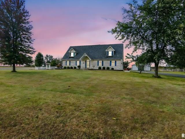 House for sale in Sherman, Illinois