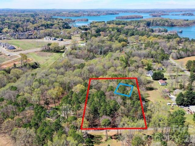 Land for sale in Mecklenburg, North Carolina
