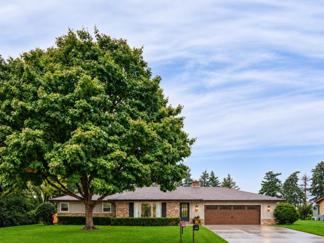 House for sale in Pleasant Prairie, Kenosha County