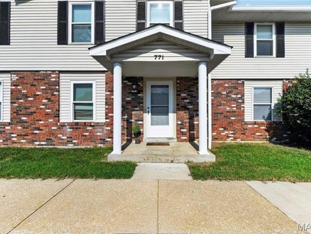 Townhouse for sale in Saint Peters, Missouri