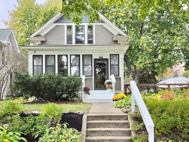 House for sale in West Side, Saint Paul