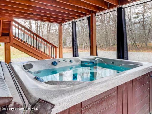 House for sale in Carbon, Pennsylvania