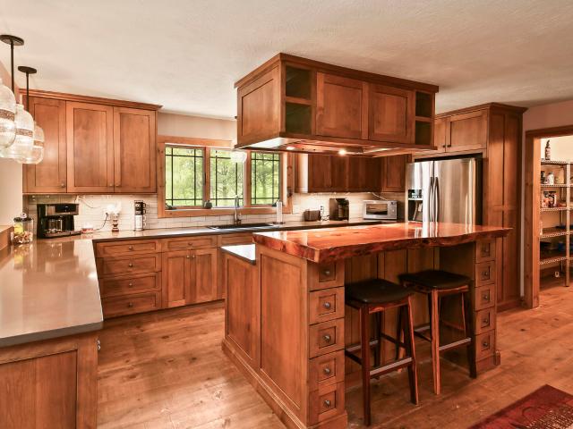 House for sale in Chestnutridge, Missouri