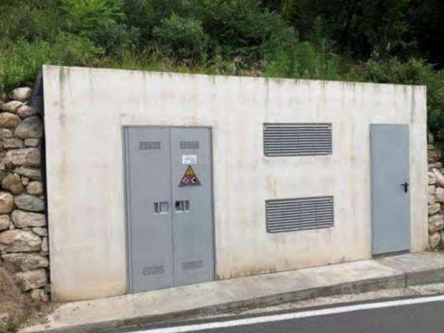 Capannone in vendita a Comunità Montana Parco Alto Garda bresciano, Gardone Riviera