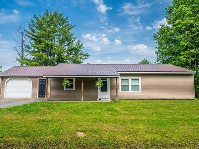 House for sale in Oneida, New York