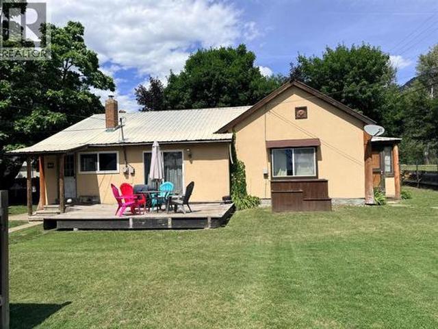 House for sale in Grand Forks, British Columbia