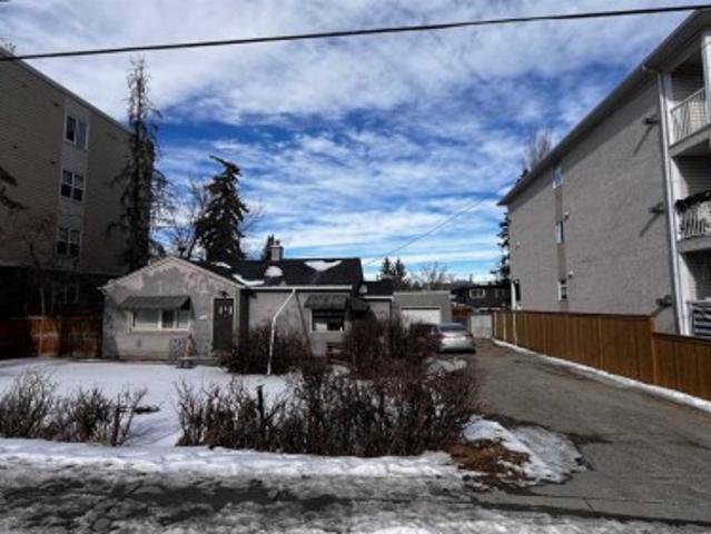 House for sale in Bowness, Calgary