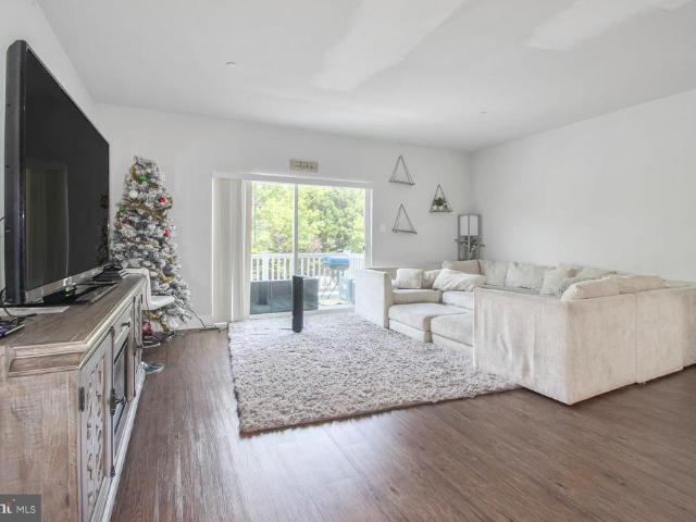Townhouse for sale in Glen Burnie
