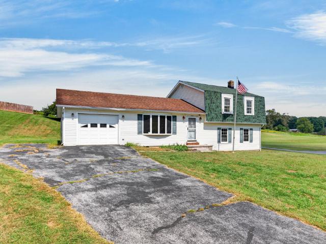 House for sale in Groseclose, Rural Retreat