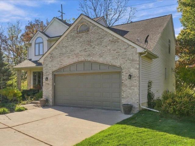 Condo for sale in Beaconshire, Saline