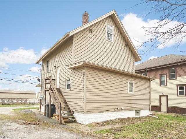 House for sale in Summit, Ohio