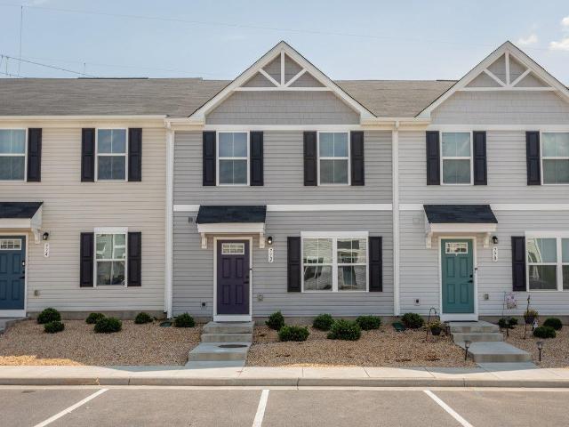 Townhouse for sale in Virginia