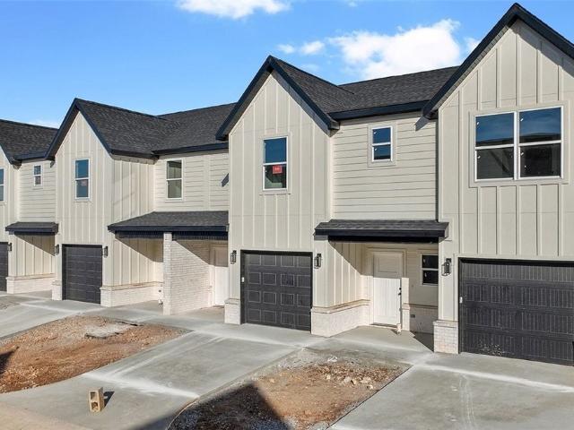 Townhouse for sale in Ark
