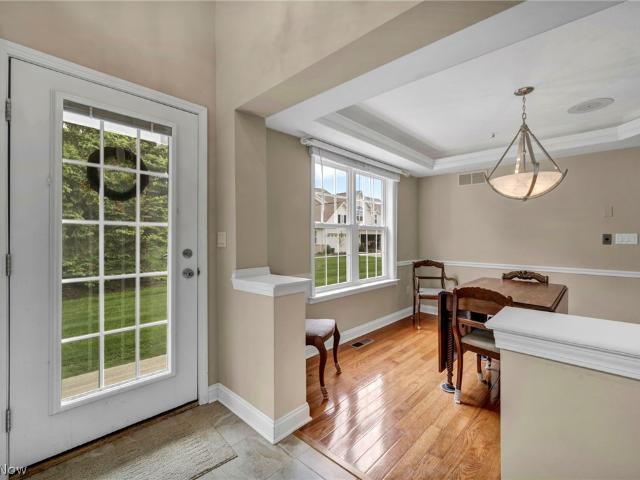 Townhouse for sale in Avon Lake, Ohio