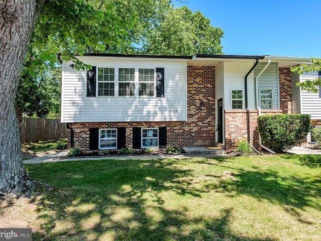 Townhouse for sale in Pasadena, Maryland