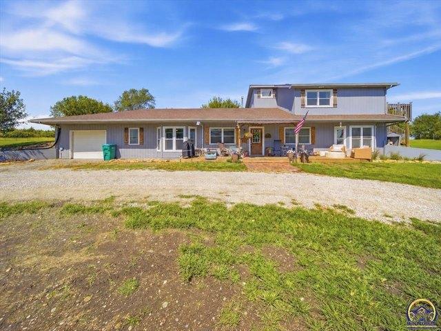House for sale in Topeka, Shawnee County