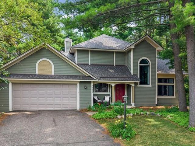House for sale in Cottage Grove, Minnesota