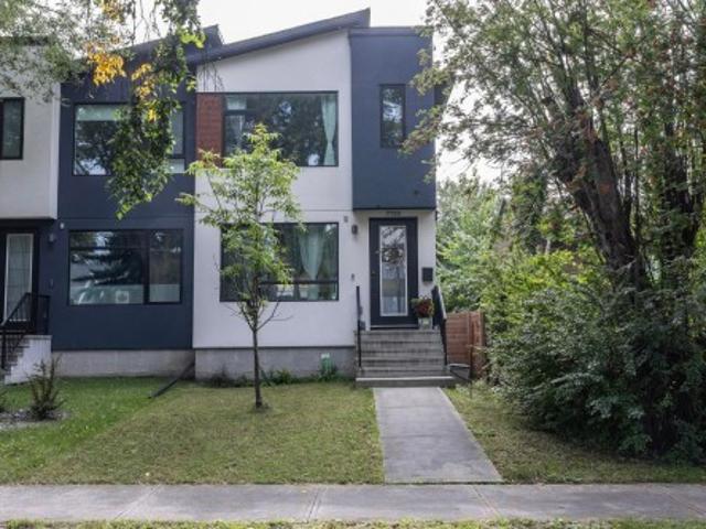 House for sale in Mill Creek South, Edmonton
