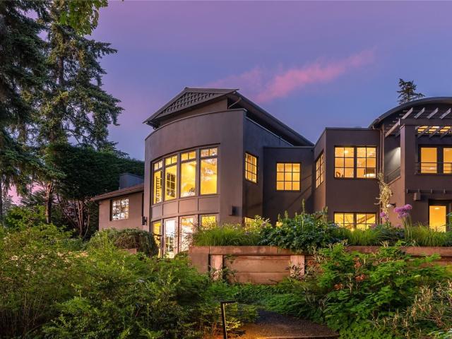 House for sale in Bainbridge Island, Washington
