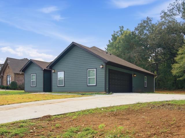 House for sale in Ayres, Clay