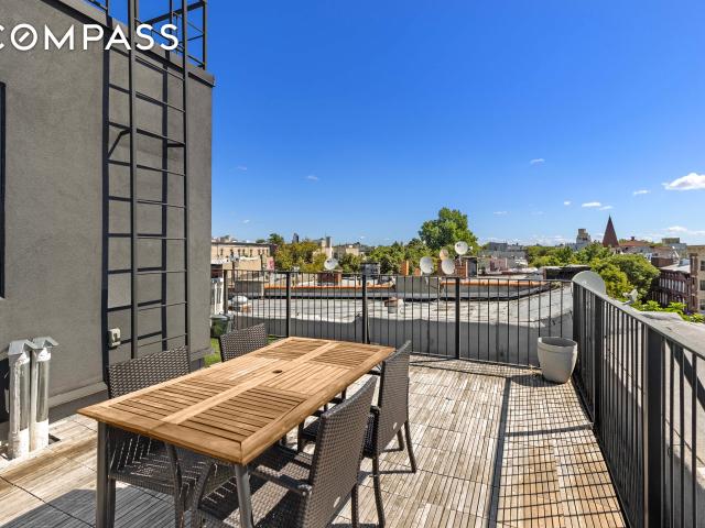 Condo for sale in Arverne, New York