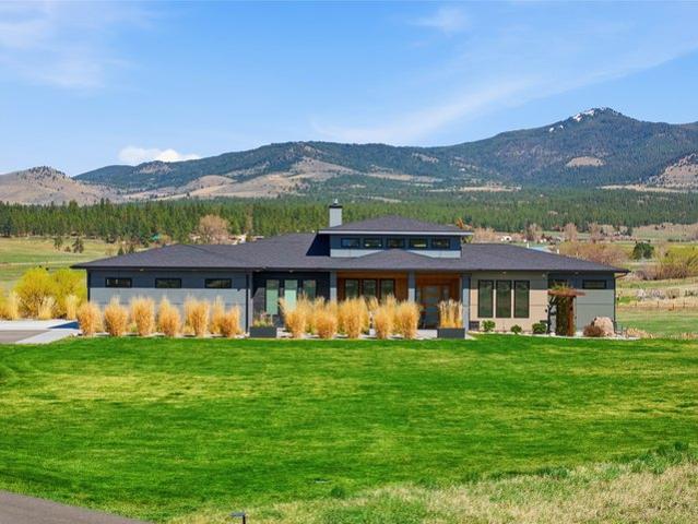House for sale in Ravalli, Montana