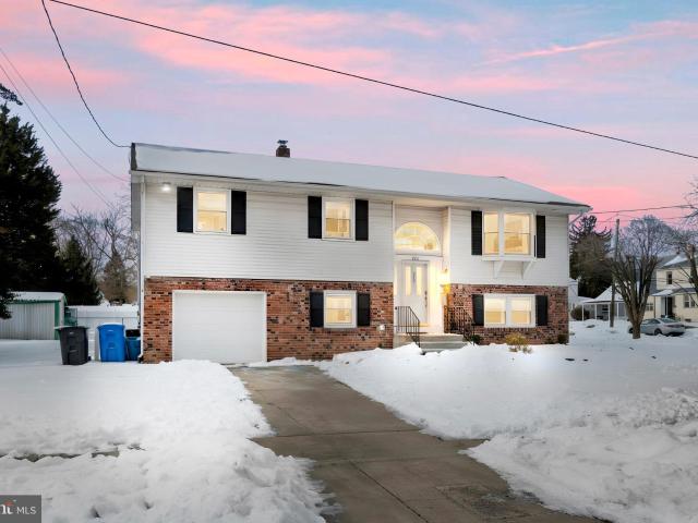 House for sale in Woodbury Heights, New Jersey