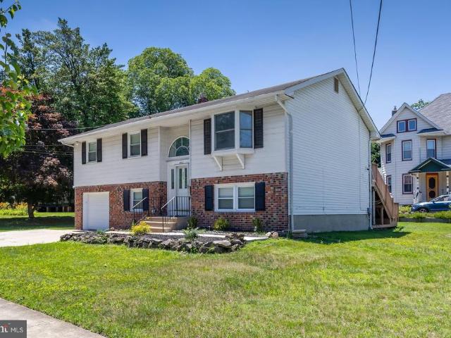 House for sale in Woodbury Heights, New Jersey