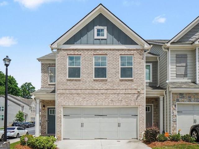 Townhouse for sale in Fairburn, Georgia