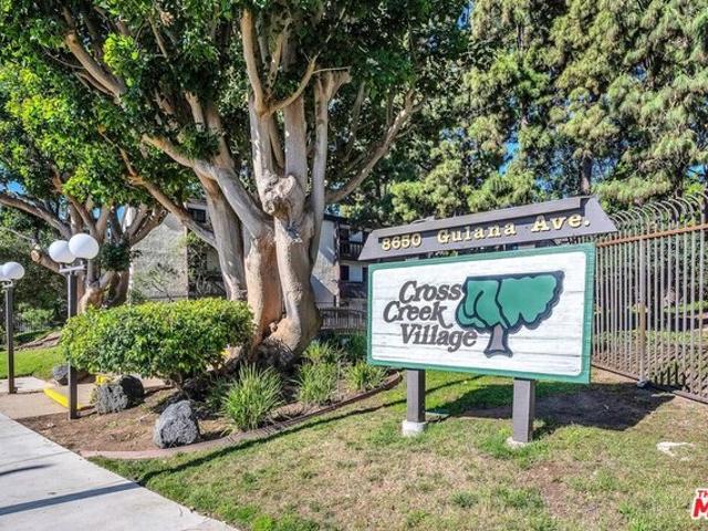 Condo for sale in Canoga Park, California