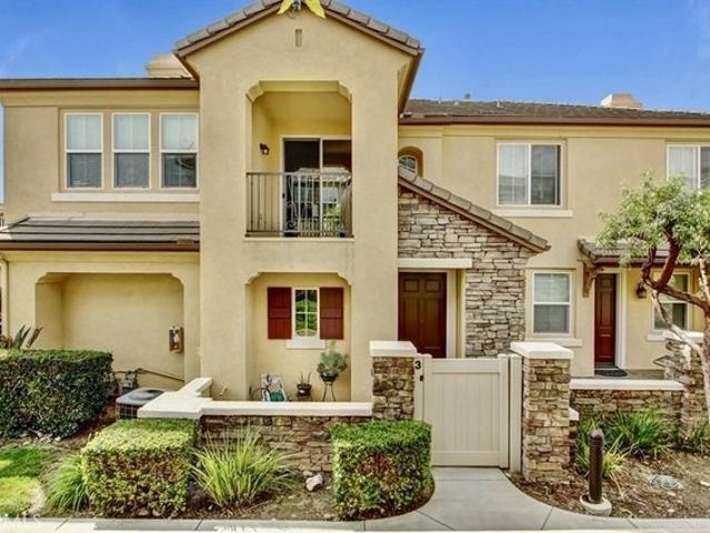 Condo for sale in Alta, California