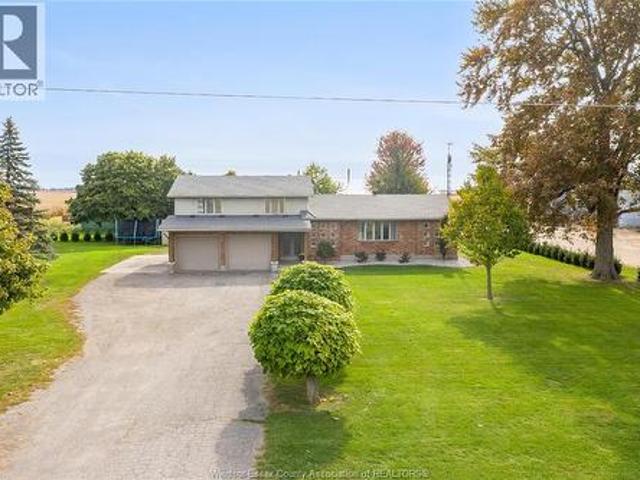 House for sale in Chatham–kent, Ontario