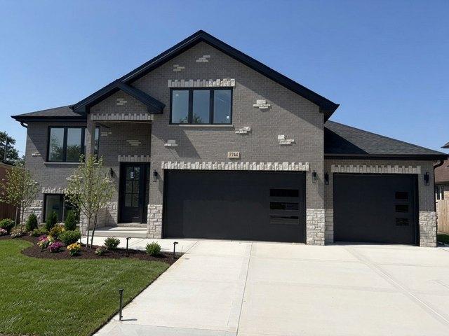 House for sale in Bridgeview, Illinois