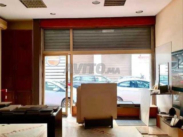 Local commercial vente à Anfa, Gharb-Chrarda-Beni Hssen