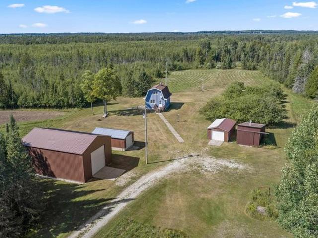 House for sale in Rapid River, Michigan