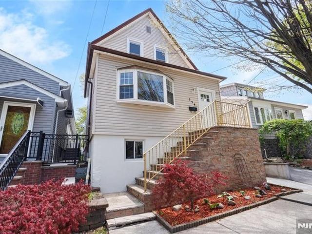 House for sale in Hudson, New Jersey