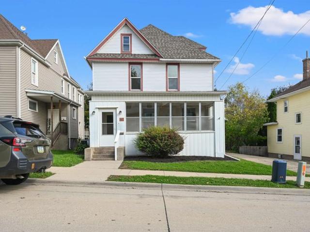 House for sale in Dubuque, Dubuque County