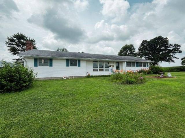 House for sale in Cisne, Illinois