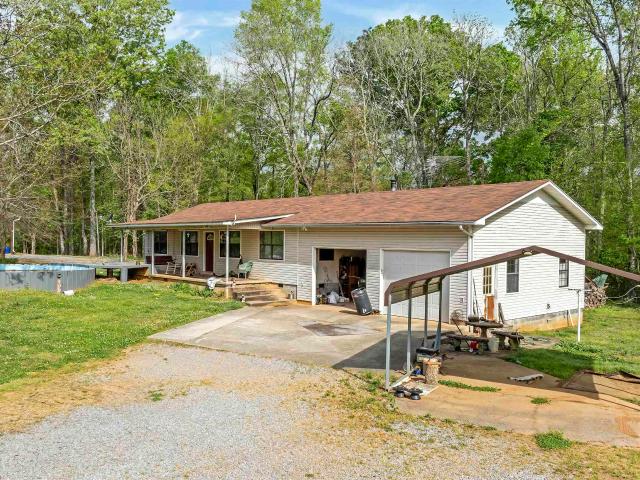 House for sale in Hollywood, Alabama