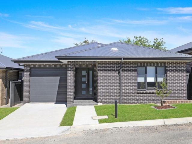 House for rent in Brisbane Grove, New South Wales